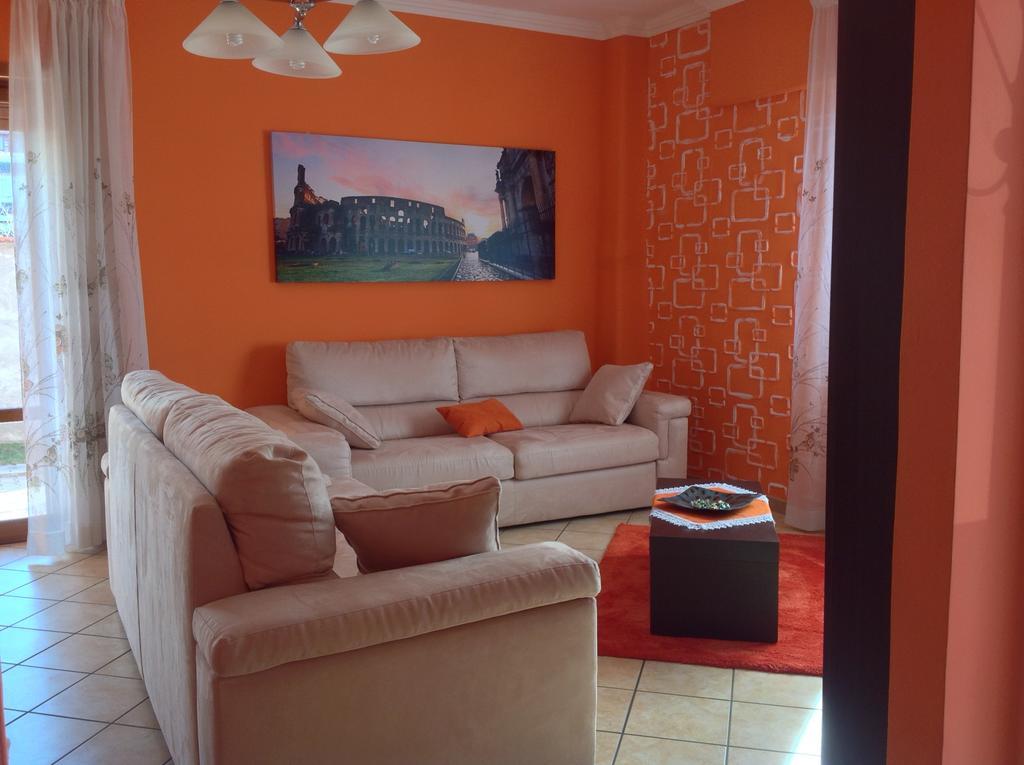 Orange Holiday Home ตอร์วายานีกา ภายนอก รูปภาพ